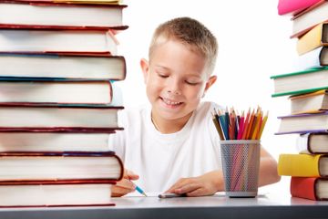 Pada buku Bahasa Inggris Kelas IX Kurikulum Merdeka, halaman 111, terdapat soal Worksheet 2.16.