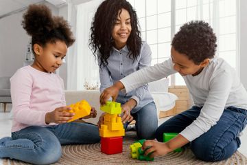 10 Ide Caption Bahasa Inggris tentang Saudara Kandung atau Sibling