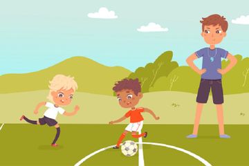 Ada beberapa aturan dalam bermain sepak bola yang dimodifikasi.