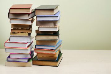 Pembahasan soal poster 'Let's Donate Old Books', buku English for Nusantara Kurikulum Merdeka kelas VIII, halaman 169.