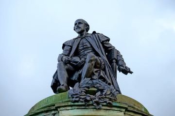 5 Ciri-Ciri Historiografi Kolonial serta Kelebihan dan Kekurangannya, Materi Sejarah Kelas X