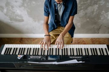 Panel pada Keyboard untuk Memperindah Lagu atau Musik