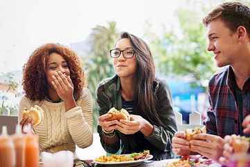 Ucapan Selamat Makan dalam Bahasa Inggris yang Tepat Selain "Happy Eating" 