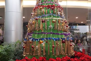 Pohon Natal Angklung Pohon Natal Unik Yang Bisa Main