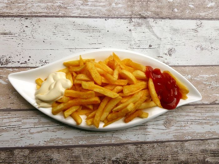 Kentang goreng disebut french fries.