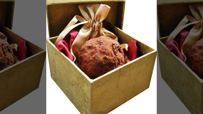 Knipschildt Chocolatier’s Madeline Truffle