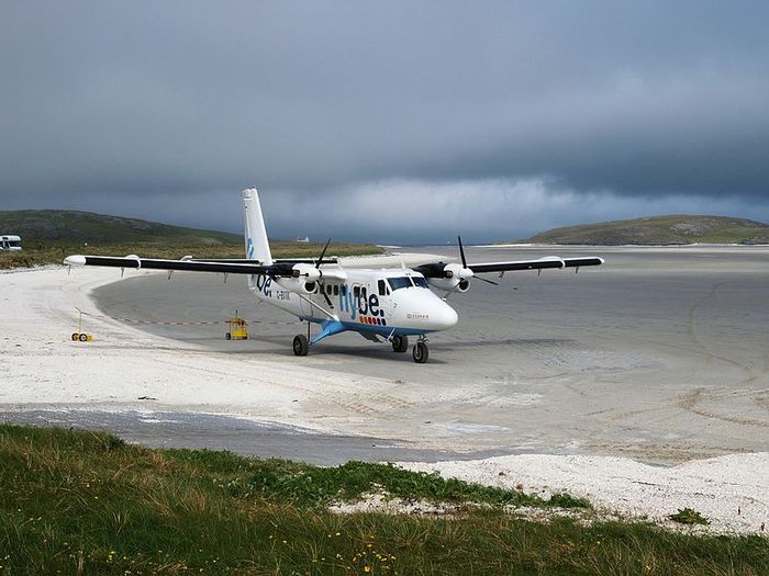 Bandara Barra