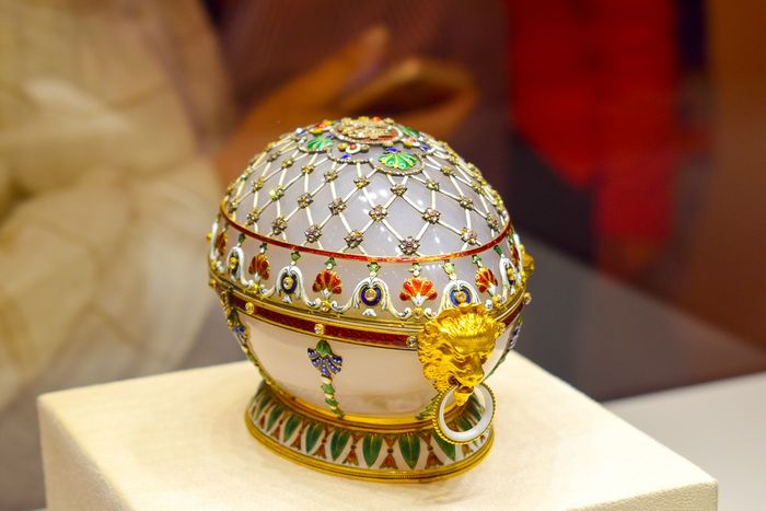 Desain perhiasan faberge egg semakin berkembang