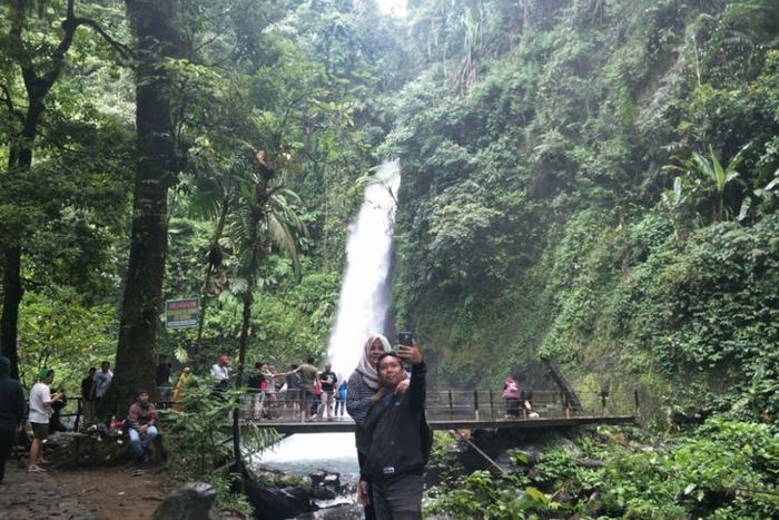 Curug Sawer di Sukabumi.