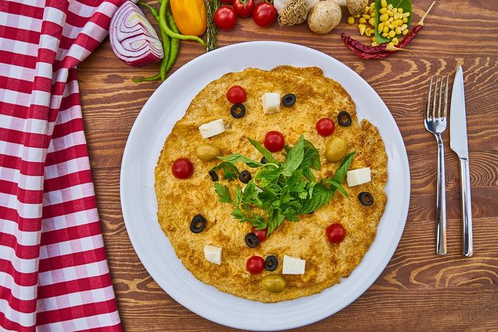 Omelet pizza
