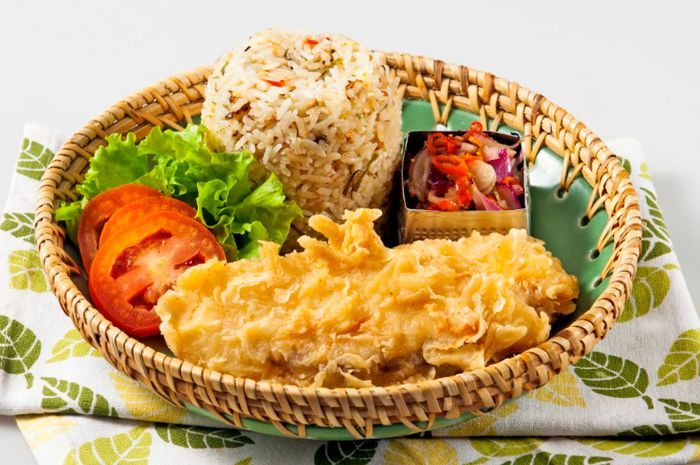 Nasi liwet sambal matah