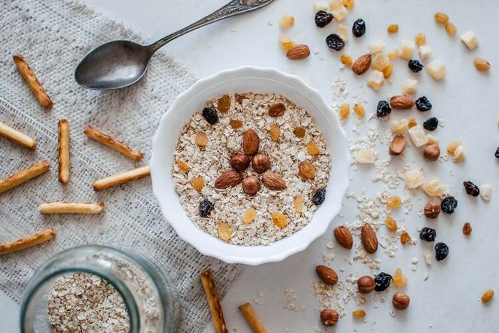 Selain menjadi bagian dari carbo loading, oatmeal juga dipercaya dapat mengembalikan energi setelah berolahraga.