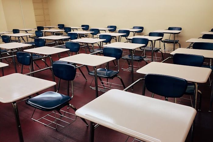 PPDB Jawa Tengah 2024 untuk SMA dan SMK akan dibuka pada 10 Juni 2024 rencananya dimulai dengan verifikasi pendaftaran.