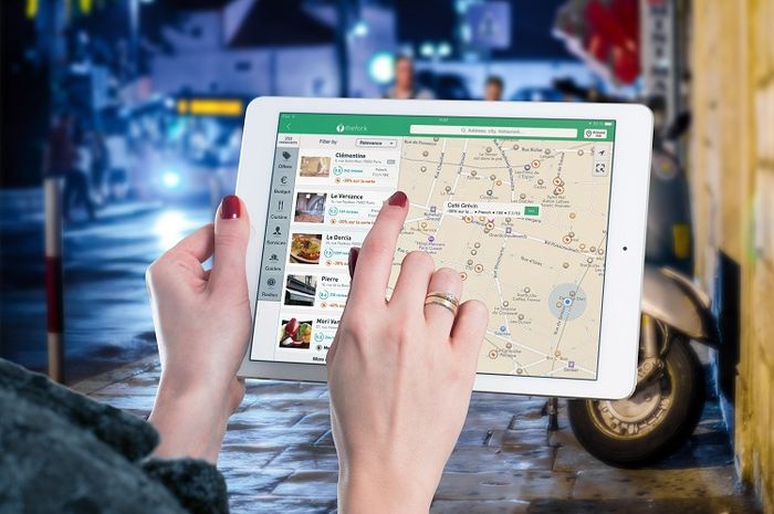 Peta digital merupakan hasil dari sistem informasi geografis.