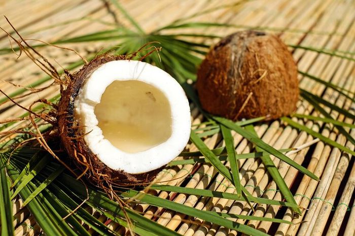 Dengan mengonsumsi santan kita juga dapat menjaga kesehatan fungsi otak.
