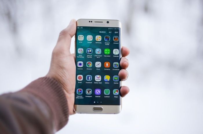 HDC adalah tipe smartphone rakitan yang memiliki kualitas rendah.