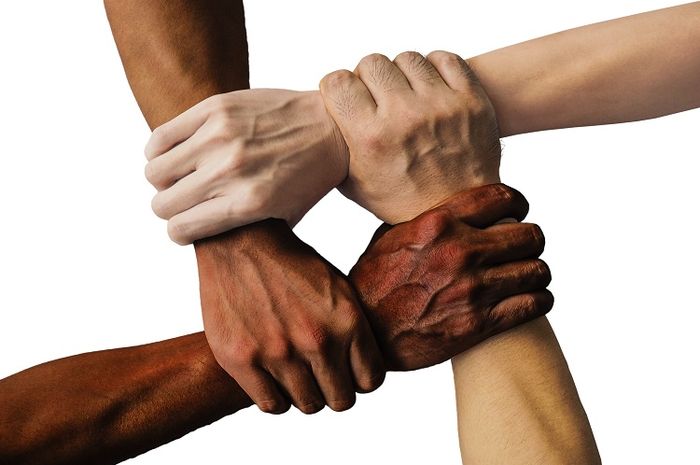 Sikap bersatu bisa ditunjukkan mulai dari lingkungan tempat tinggal.