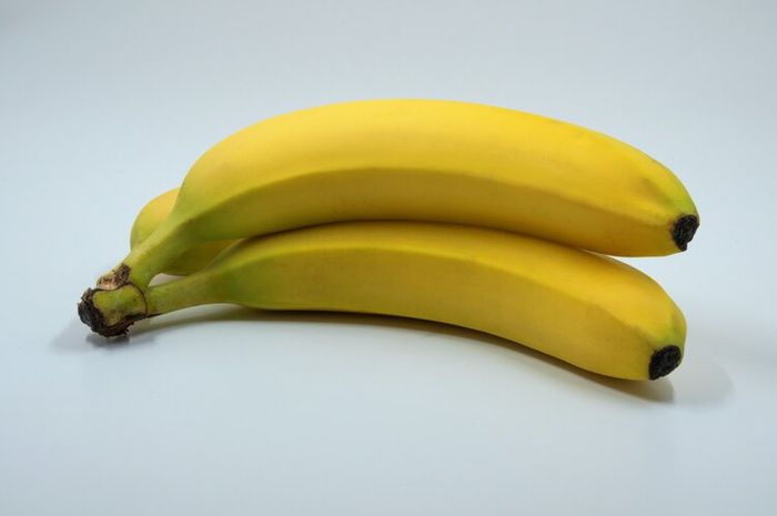 Pisang berwarna biru dapat kita nikmati sama seperti jenis pisang lainnya.