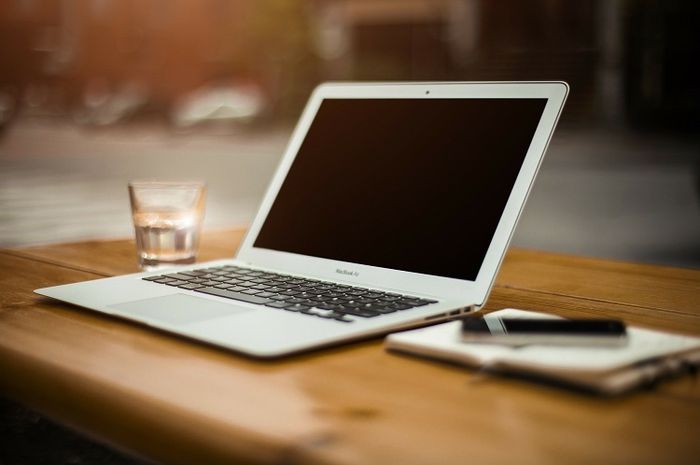 Mematikan laptop secara paksa adalah hal yang tidak dianjurkan.