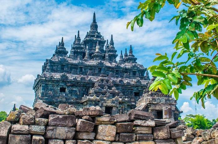 Perkembangan Kerajaan Singasari terjadi pada pemerintahan Raja Kertanegara pada tahun 1272-1292 M.
