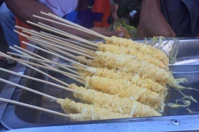 Ada beberapa trik untuk membuat telur gulung yang enak ala pedagang.
