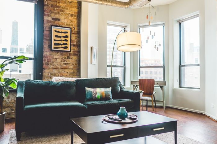 Mengetahui cara mengusir bau dari ruangan di rumah.