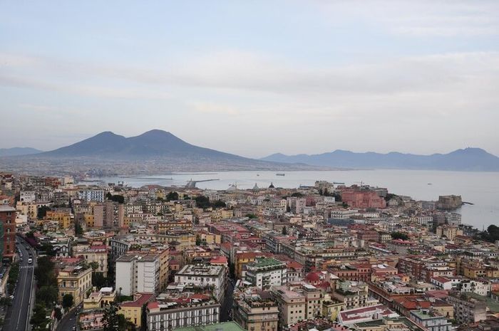 Gunung Vesuvius menjadi salah satu gunung api paling berbahaya di dunia.