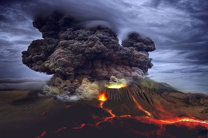 Gunung berapi bisa mengalami erupsi atau meletus dapat dikarenakan beberapa penyebab.