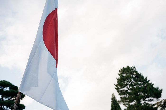 Kedatangan Jepang awalnya disambut baik oleh rakyat Indonesia.