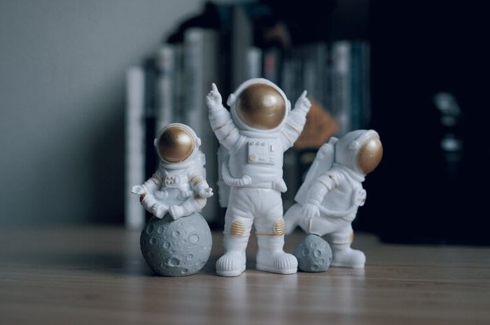 Jika ingin memiliki profesi pekerjaan sebagai Astronaut, kita wajib mengikuti serangkaian tes.