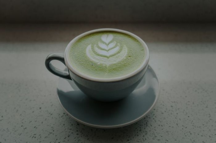 Terdapat beberapa alternatif minuman yang dapat menghilangkan kantuk selain kopi.