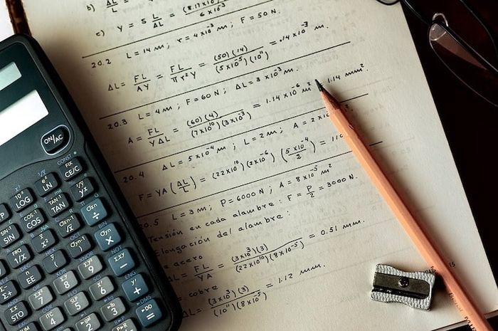 Persamaan linear satu varibel adalah salah satu materi yang dipelajari dalam mata pelajaran matematika.