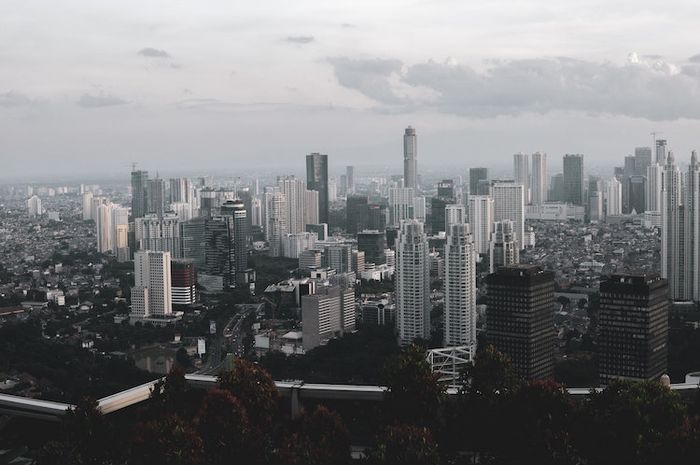Wilayah pusat pertumbuhan bisa menarik masyarakat dari wilayah lain untuk datang.