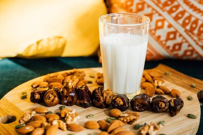 Susu kurma dikenal punya banyak manfaat kesehatan untuk tubuh.