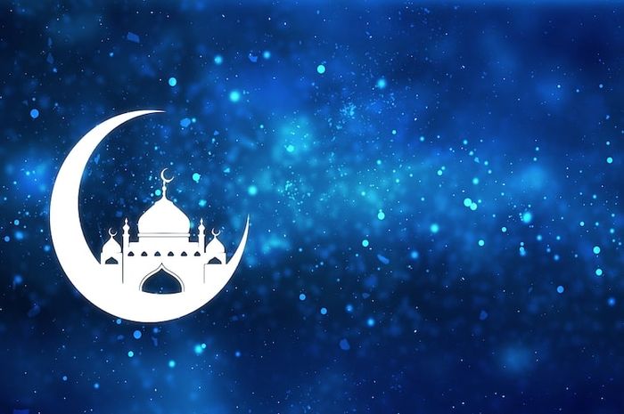 Di bulan Ramadan, umat Islam menunaikan ibadah puasa selama satu bulan penuh.