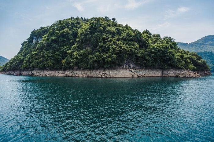 Di bumi ini terdapat lima pulau paling berbahaya dan tidak sembarang dapat dikunjungi.