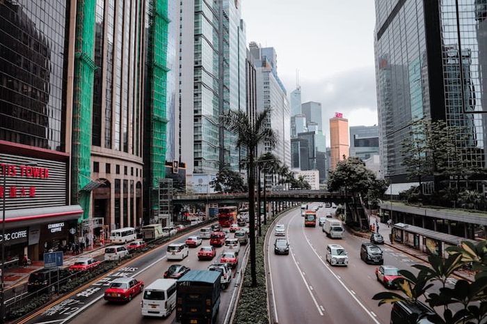 Suatu benda tidak ada yang bisa bergerak secara terus-menerus secara konstan.