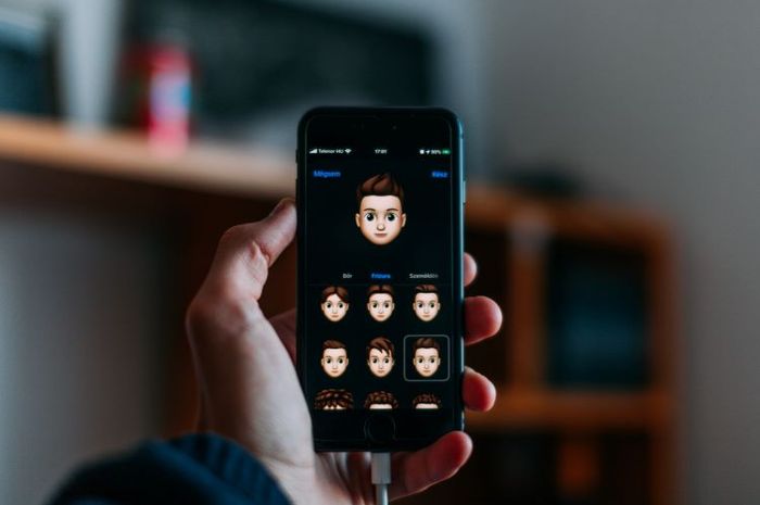 Fitur Memoji Stickers mulai bisa digunakan di iOS 13.