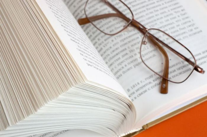 Contoh Kalimat Bahasa Inggris Menggunakan Phrasal Verb 'Look Forward To'