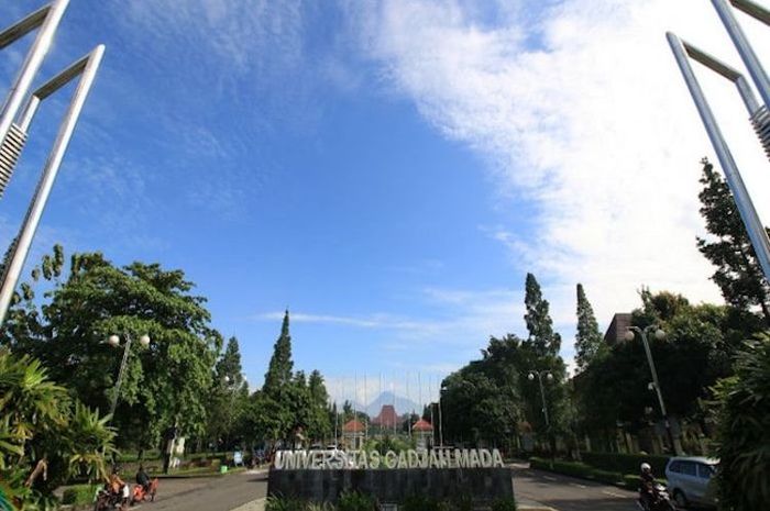 Biaya kuliah di Universitas Gadjah Mada sudah menggunakan sistem Uang Kuliah Tunggal atau UKT.