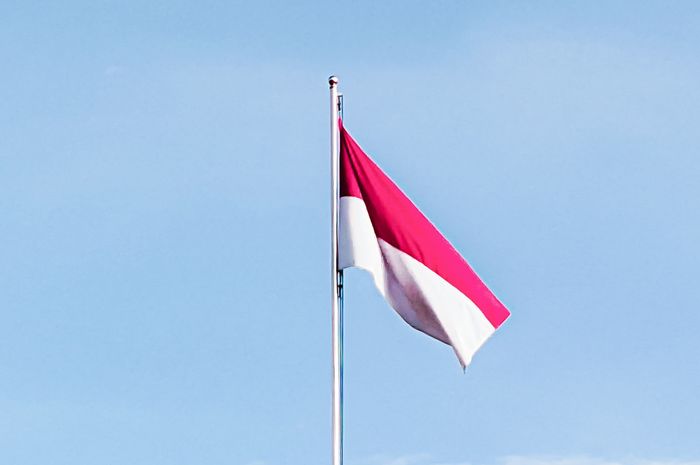 Bendera merah putih memiliki aturan ukuran sesuai dengan di mana bendera dikibarkan.