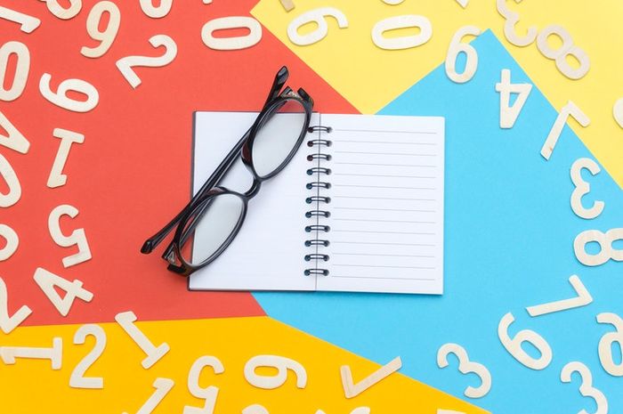 Di dalam buku Kurikulum Merdeka Bahasa Inggris My Next Words kelas IV halaman 18, terdapat soal-soal tentang counting numbers.