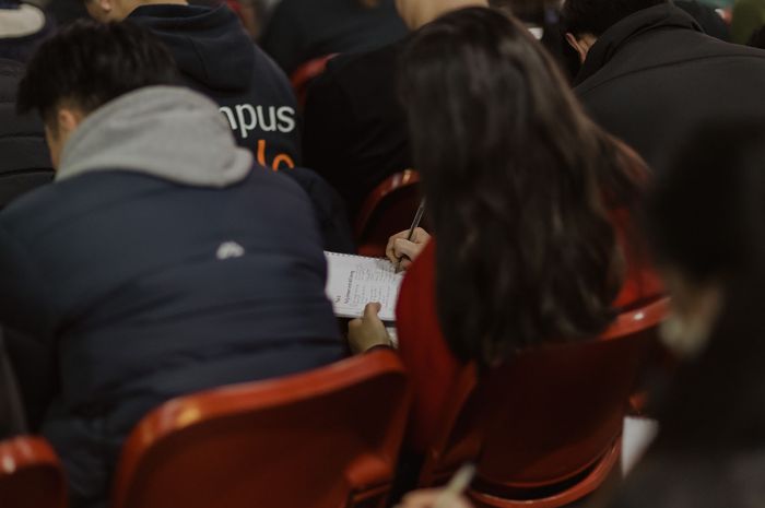 Isi teks prosedur meliputi tiga bagian inti.
