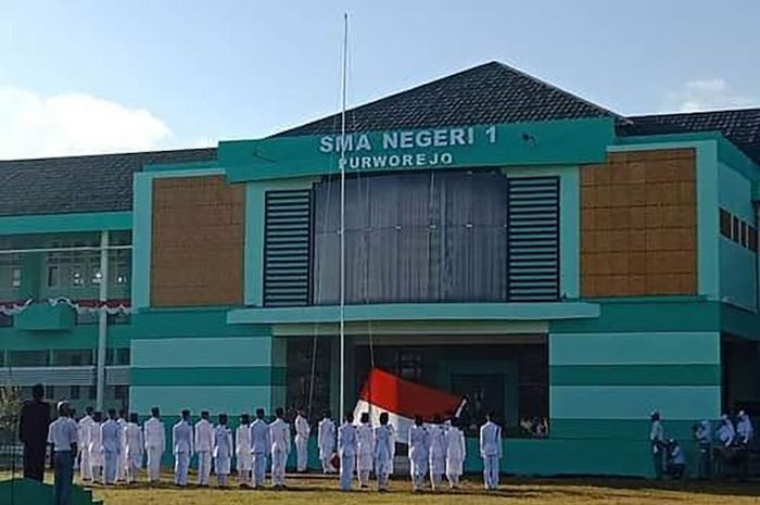 SMAN 1 Purworejo menjadi salah satu dari daftar SMA terbaik di Jawa Tengah versi LTMPT berdasarkan UTBK 2022.