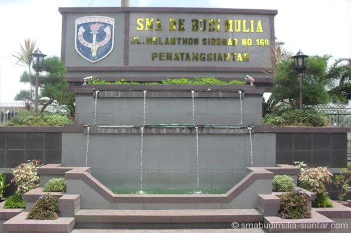 SMAS Budi Mulia merupakan salah satu SMA terbaik di Sumatra Utara versi LTMPT.