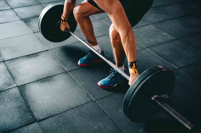 Protein digunakan tubuh untuk membentuk otot.