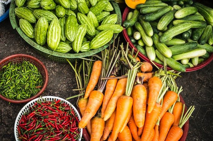 Terdapat soal Bahasa Inggris Kurikulum Merdeka kelas X (SMA) Chapter IV halaman 86-87, Task 2, reading, materi Healthy Food.
