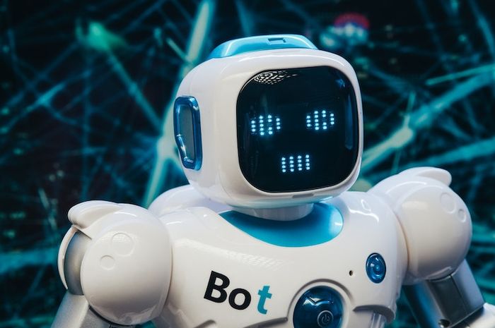 Artificial Intelligence atau kecerdasan buatan adalah kecerdasan manusia yang dimodelkan ke dalam mesin.