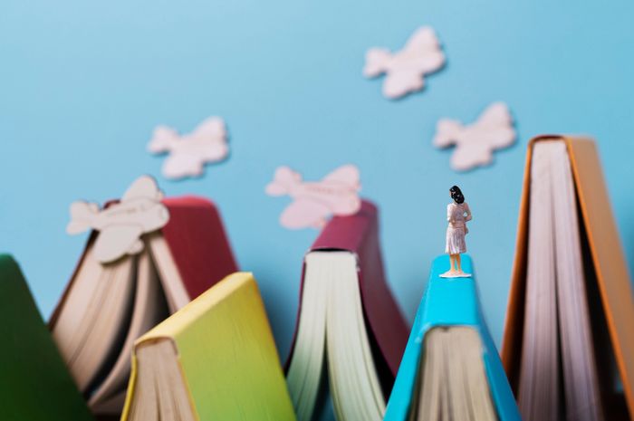 Terdapat soal pemahaman seputar cerpen pada buku Cerdas Cergas Berbahasa dan Bersastra Indonesia kelas XI, Bab 3, halaman 62.