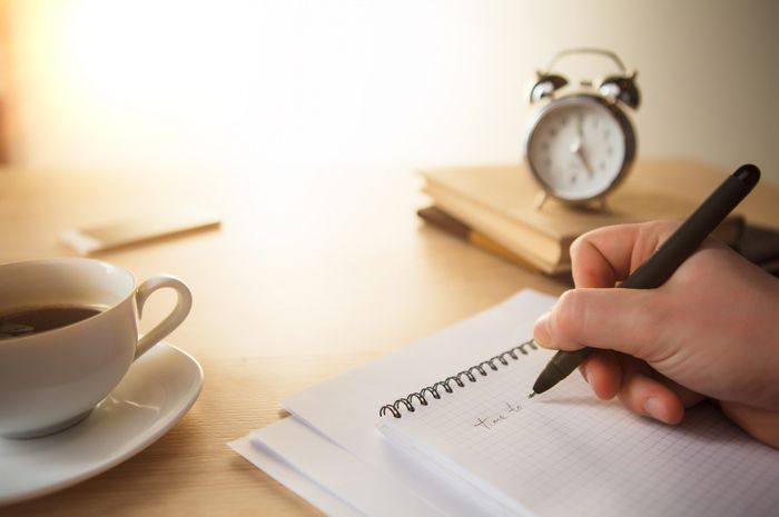 Terdapat soal rearrange paragraph 'Sangkuriang' pada buku Bahasa Inggris kelas IX edisi revisi 2018 Chapter 7, halaman 137-138.